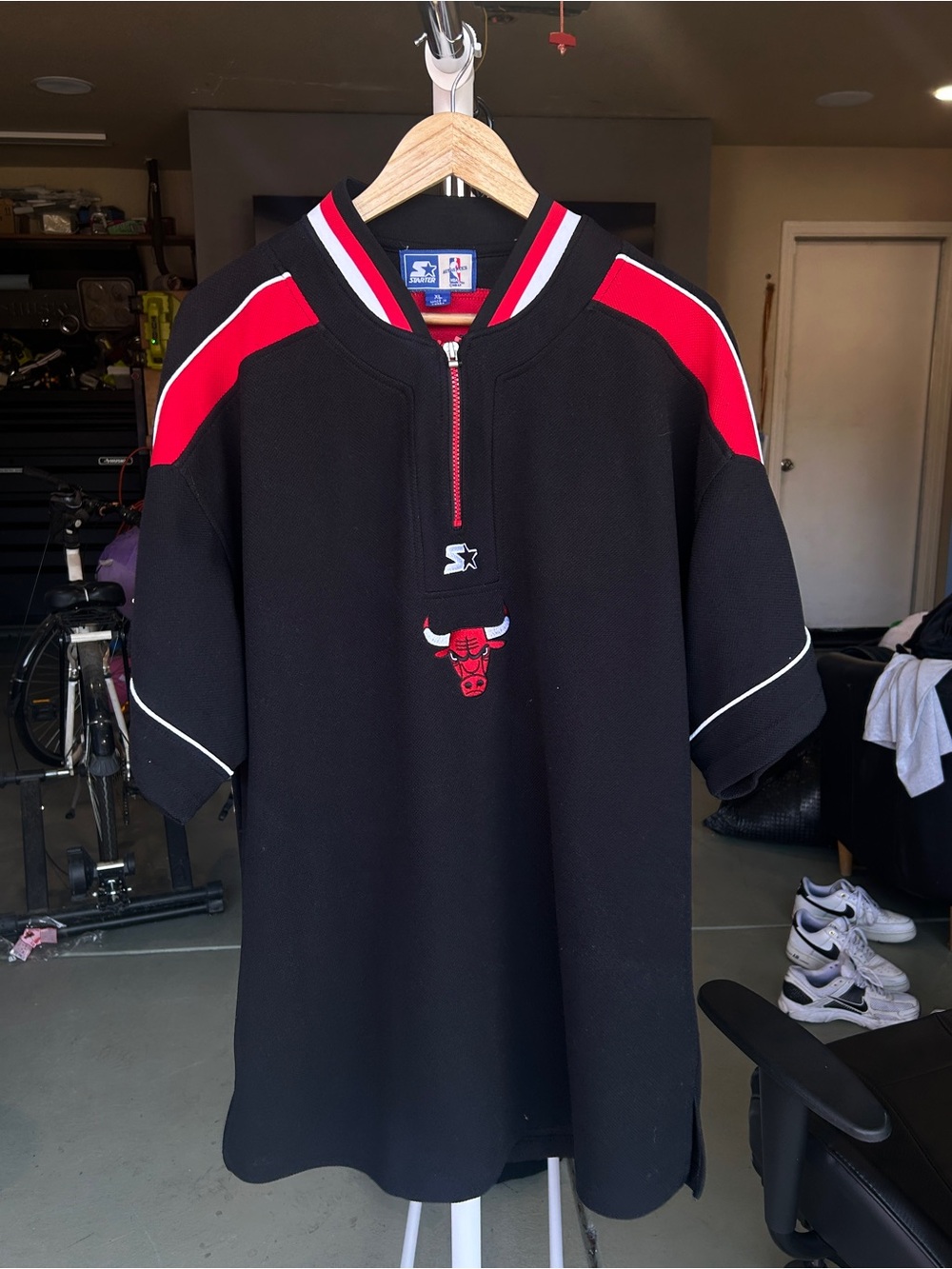 Starter Chicago Bulls Warmup shirt
